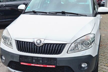 Skoda Fabia 107.000 km 8.100 &euro; Essen 45356