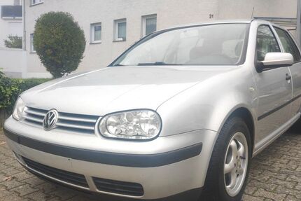 VW Golf 149.957 km 2.300 € Buggingen 79426