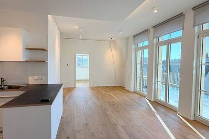 Wohnung Reichenbach - 4 Zimmer, 106 m&sup2;, 1.400&euro; | Angebot:26345438