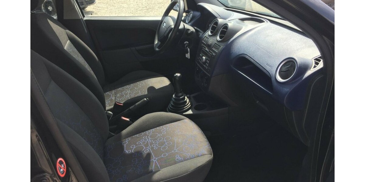 Ford Fiesta Ambiente,4 Türig,Tüv Neu! 136.000 km 2.990 &euro; Himmelkron 95502