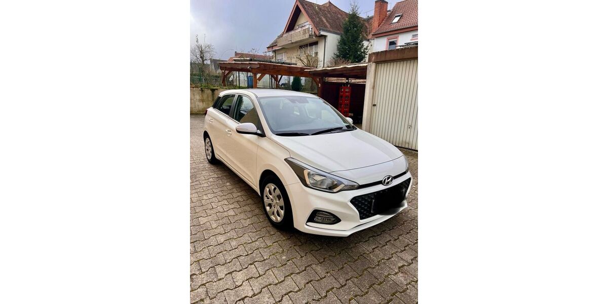 Hyundai i20 96.000 km 9.900 &euro; Rauenberg 69231