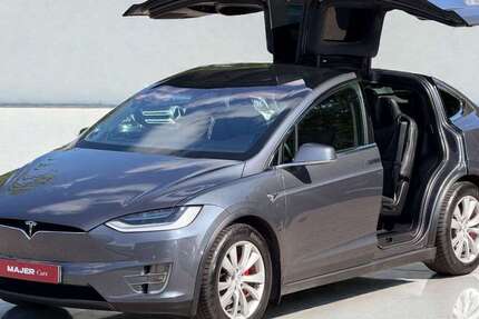 Tesla Model X 116.541 km 42.990 &euro; Hamburg 22043