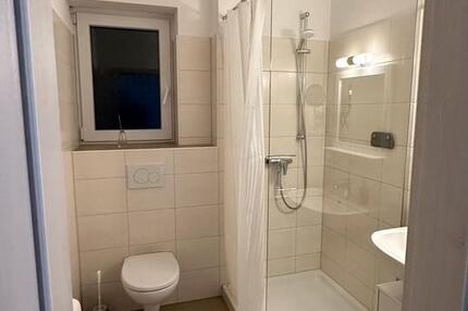 Freundliche 1-Zimmer-DG-Wohnung in (Sachsen bei) Ansbach