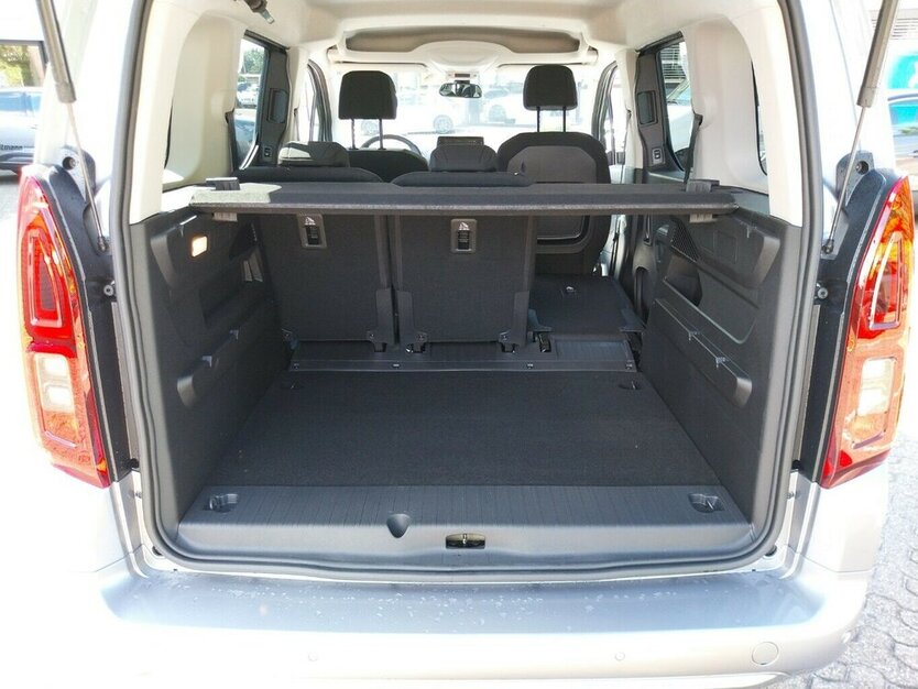 Opel Combo Life - e Ultimate 1.500 km 28.290 € HAAN 42781