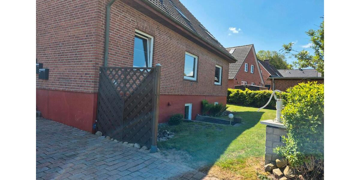 Einfamilienhaus Bredstedt - 10 Zimmer, 290 m&sup2;, 479.000&euro; | Angebot:26566976