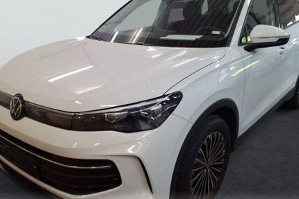 VW Tiguan 23.819 km 32.490 € Herborn 35745