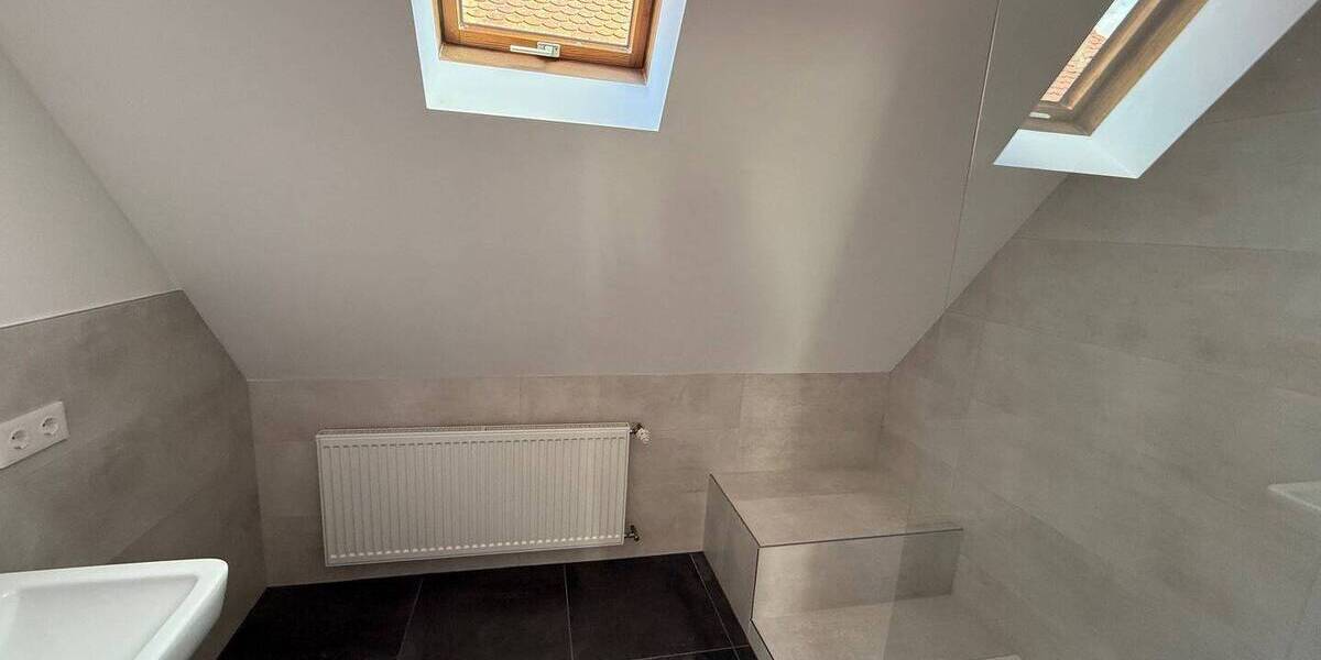 Mehrfamilienhaus, Wohnhaus Volkach - 6 Zimmer, 210 m&sup2;, 629.000&euro; | Angebot:26258554