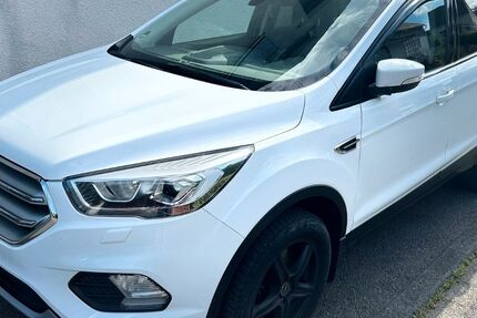 Ford Kuga 100.000 km 14.499 &euro; Kirchen (Sieg) 57548