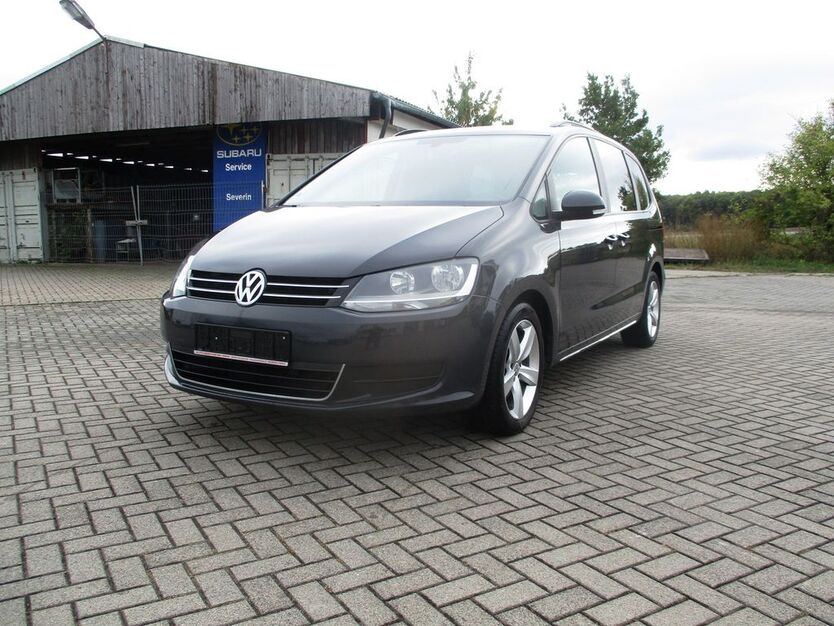 VW Sharan 225.800 km 9.900 € Harzgerode 06493