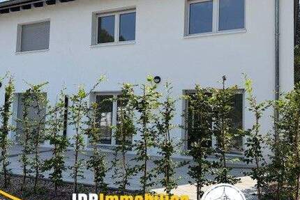 Haus Reinsberg - 4 Zimmer, 114 m&sup2;, 1.100&euro; | Angebot:24425624