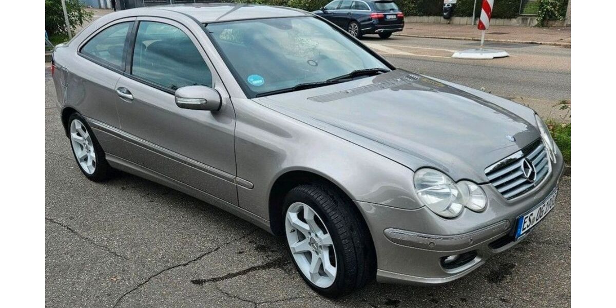 Mercedes-Benz 190 160.000 km 3.799 € Esslingen 73734