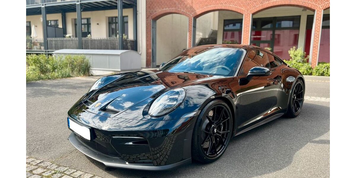Porsche 992 2.500 km 219.900 &euro; Mühlenbach 77796