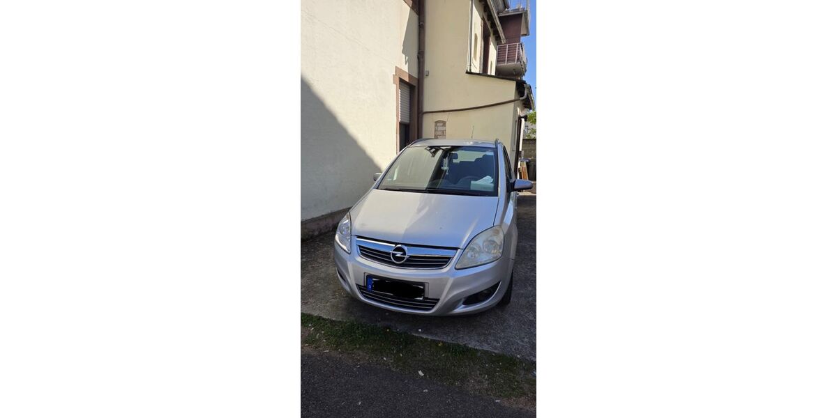 Opel Zafira 207.000 km 1.100 &euro; Völklingen 66333