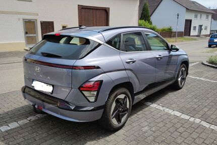 Hyundai KONA Elektro 9.500 km 27.400 &euro; Wellendingen 78669