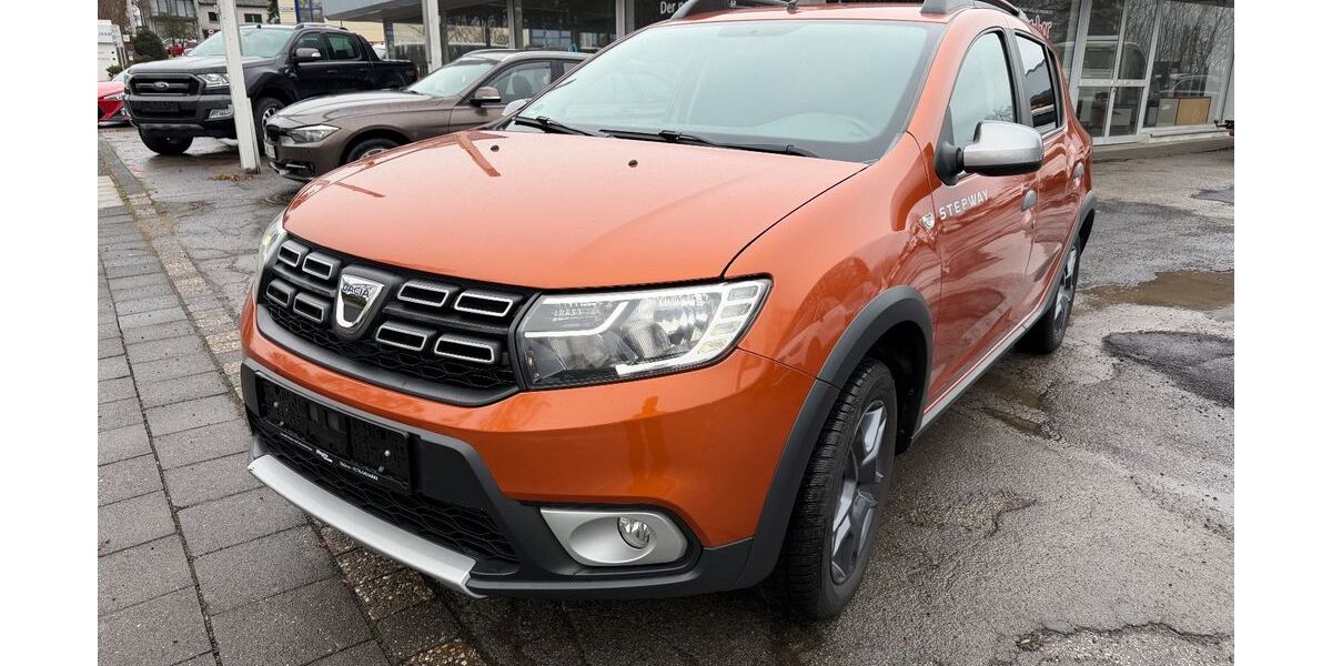 Dacia Sandero 145.000 km 5.990 &euro; Halver 58553