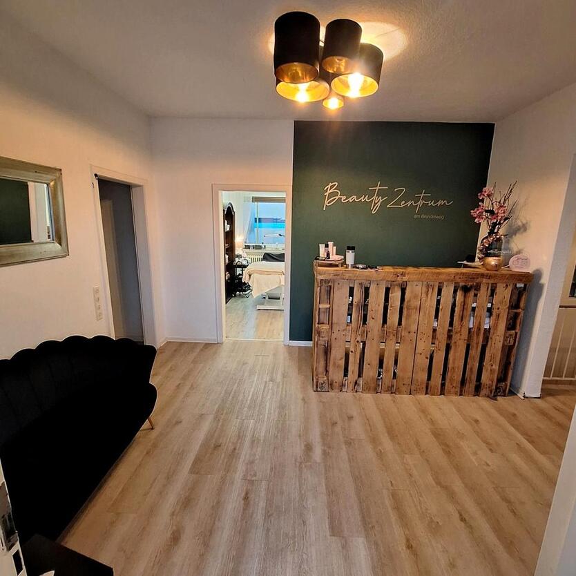 Kosmetikraum in gut laufenden Studio zu vermieten zimmer