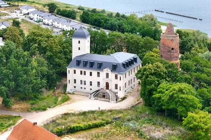 Residieren im Schloss Pouch – Eleganz auf 129 m² direkt am Großen Goitzschesee 3 zimmer