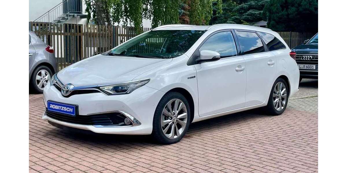 Toyota Auris 77.460 km 16.790 &euro; Leipzig/Thekla 04349