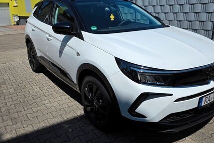 Opel Grandland (X) 8.000 km 19.500 &euro; Iffezheim 76473