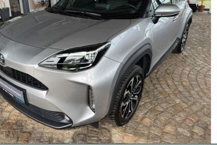 Toyota Yaris Cross 16.100 km 22.990 &euro; Sonneberg 96515