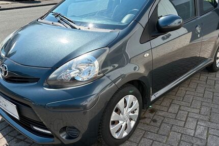 Toyota Aygo (X) 87.600 km 4.890 &euro; Ostbevern 48346