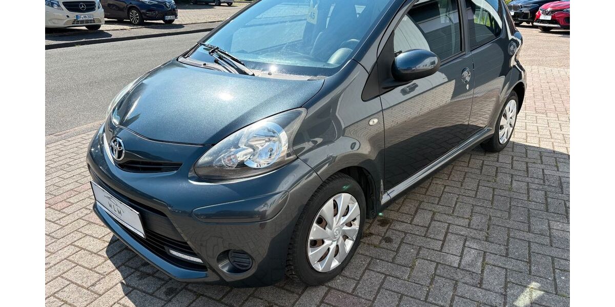 Toyota Aygo (X) 87.600 km 4.890 &euro; Ostbevern 48346