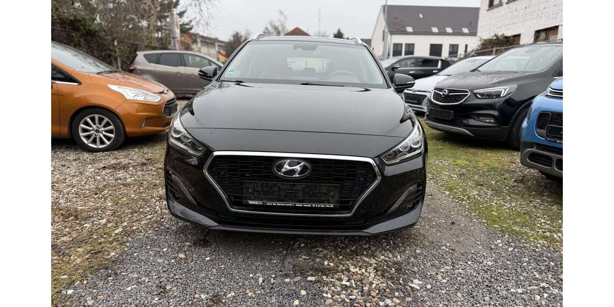 Hyundai i30 127.000 km 12.999 &euro; Mainz Kastel 55252