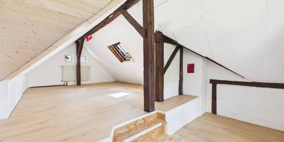 Einfamilienhaus Landshut Berg - 9 Zimmer, 230 m&sup2;, 995.000&euro; | Angebot:26798186