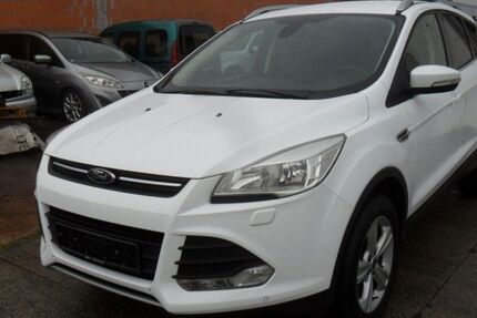 Ford Kuga 99.343 km 7.999 &euro; Langenselbold 63505