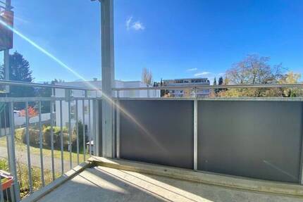 Gelegenheit in Mitterfelden! Schöne 3-Zi.-Whg. im 1. OG mit Westbalkon.