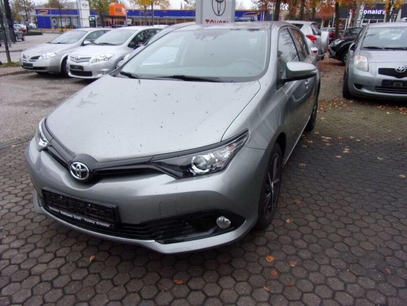 Auris