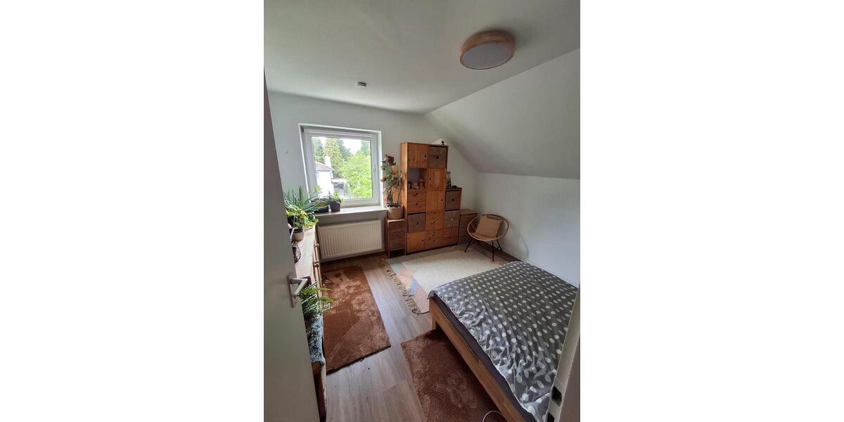Dachgeschoßwohnung München Hadern - 2 Zimmer, 52 m&sup2;, 1.350&euro; | Angebot:26674763