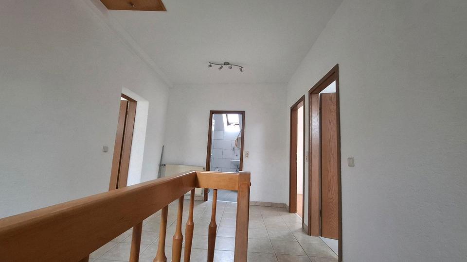 Einfamilienhaus Wehrheim - 5 Zimmer, 160 m&sup2;, 449.000&euro; | Angebot:26415377