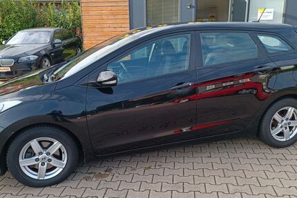 Hyundai i30 223.000 km 3.000 &euro; Moormerland 26802