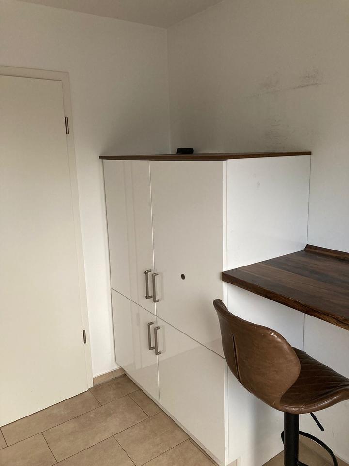 2,5 Zimmer Wohnung,BalkonLoggia,Aufzug,Einbauküche