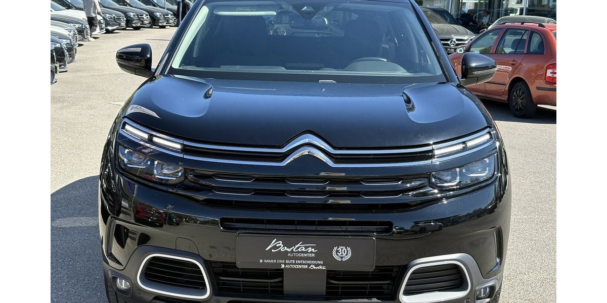 Citroen C5 Aircross Feel DAB+/AHK/KAMERA/NAVI/CARPLAY 52.764 km 14.900 &euro; Villingen-Schwenningen 78054