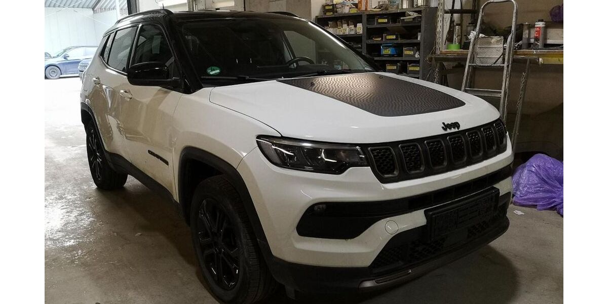 Jeep Compass 65.716 km 20.950 &euro; Friedewald 36289