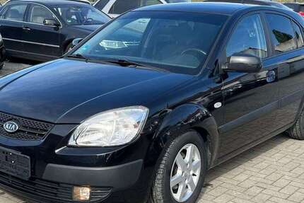 Kia Rio 139.757 km 2.200 &euro; Löhne / Mennighüffen 32584