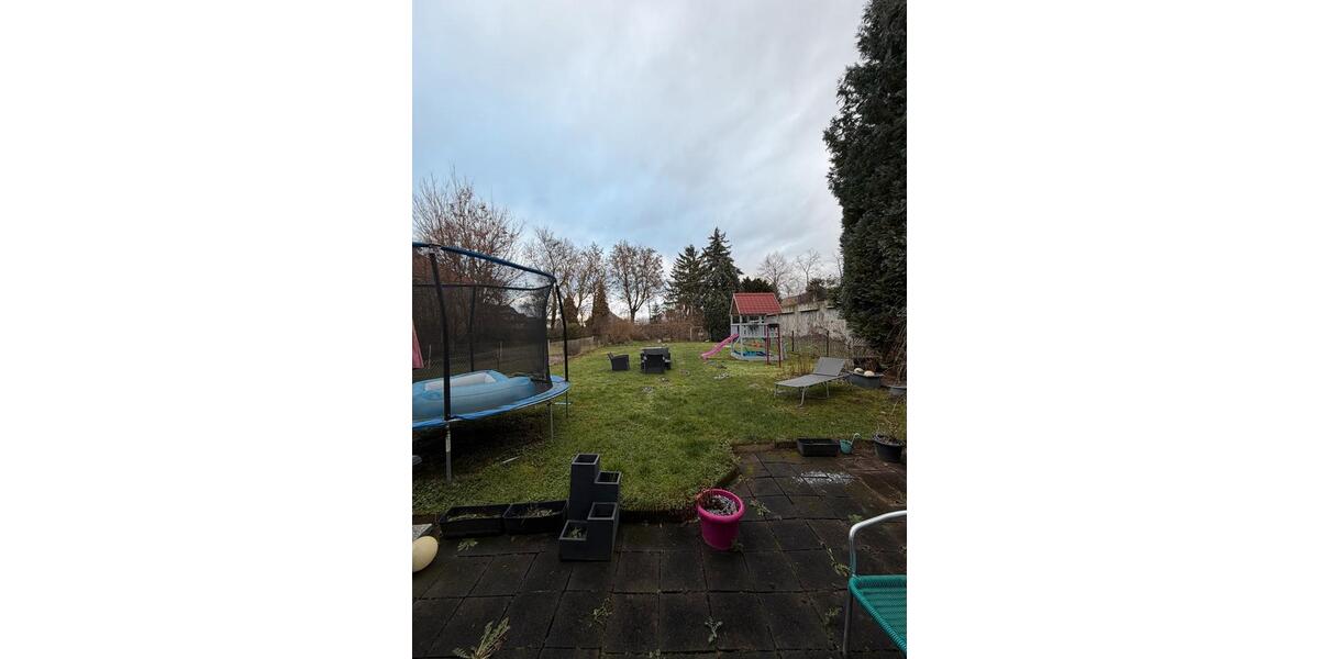 Einfamilienhaus zu Vermieten in Felsberg 5 zimmer