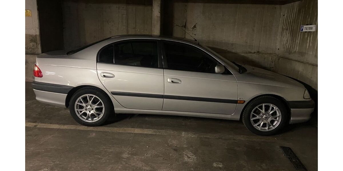 Toyota Avensis 144.000 km 3.500 &euro; Frechen 50226