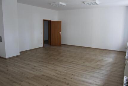 Wohnung Marienberg - 3 Zimmer, 100 m&sup2;, 400&euro; | Angebot:24849892
