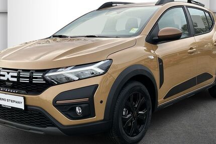 Dacia Sandero 2.000 km 20.495 &euro; Halle 06132