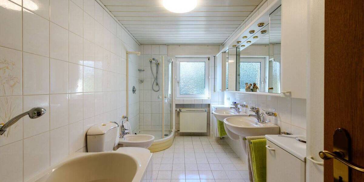 Bungalow Kelkheim Ruppertshain - 5 Zimmer, 185 m&sup2;, 625.000&euro; | Angebot:26886428