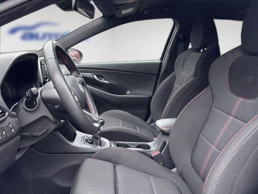 i30