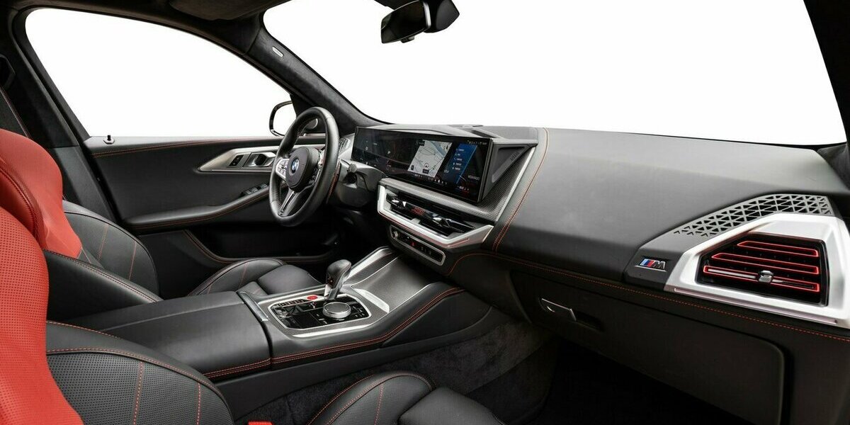 BMW XM Label - DrivAssProf ParkAss Label 11.000 km 142.800 &euro; Minden 32423