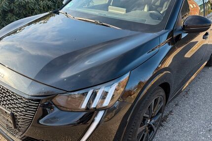 Peugeot 208 32.000 km 13.900 &euro; Braak 22145