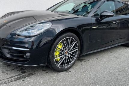Porsche Panamera 73.225 km 53.990 &euro; Hamburg 21109