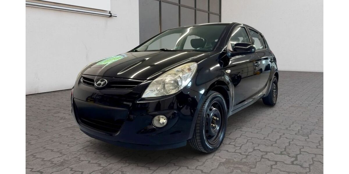 Hyundai i20 176.000 km 2.500 &euro; Hasselbach (Weyerbusch) 57635