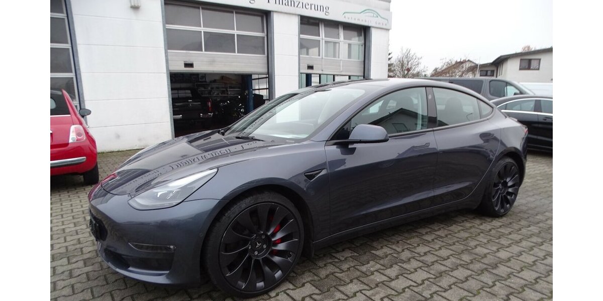 Tesla Model 3 Performance 38.031 km 29.890 &euro; Rodgau 63110
