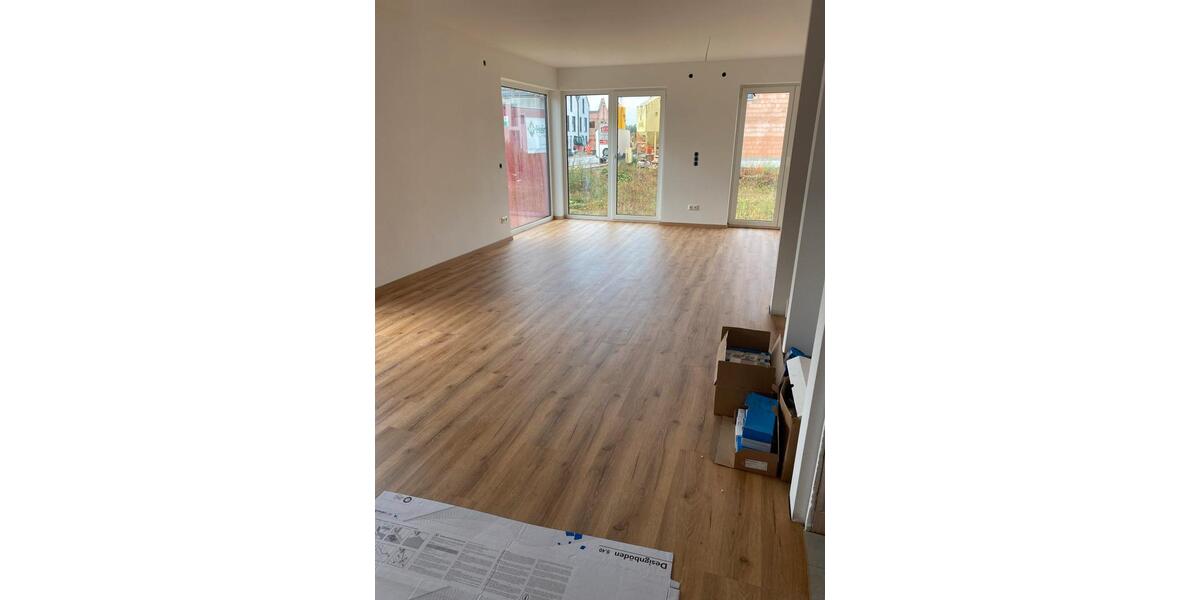 Einfamilienhaus Köfering - 5.5 Zimmer, 150 m&sup2;, 1.910&euro; | Angebot:26399731